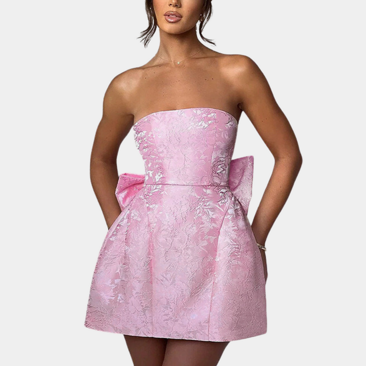 Amelia - Stilvolles trägerloses Cocktailkleid für die moderne Frau