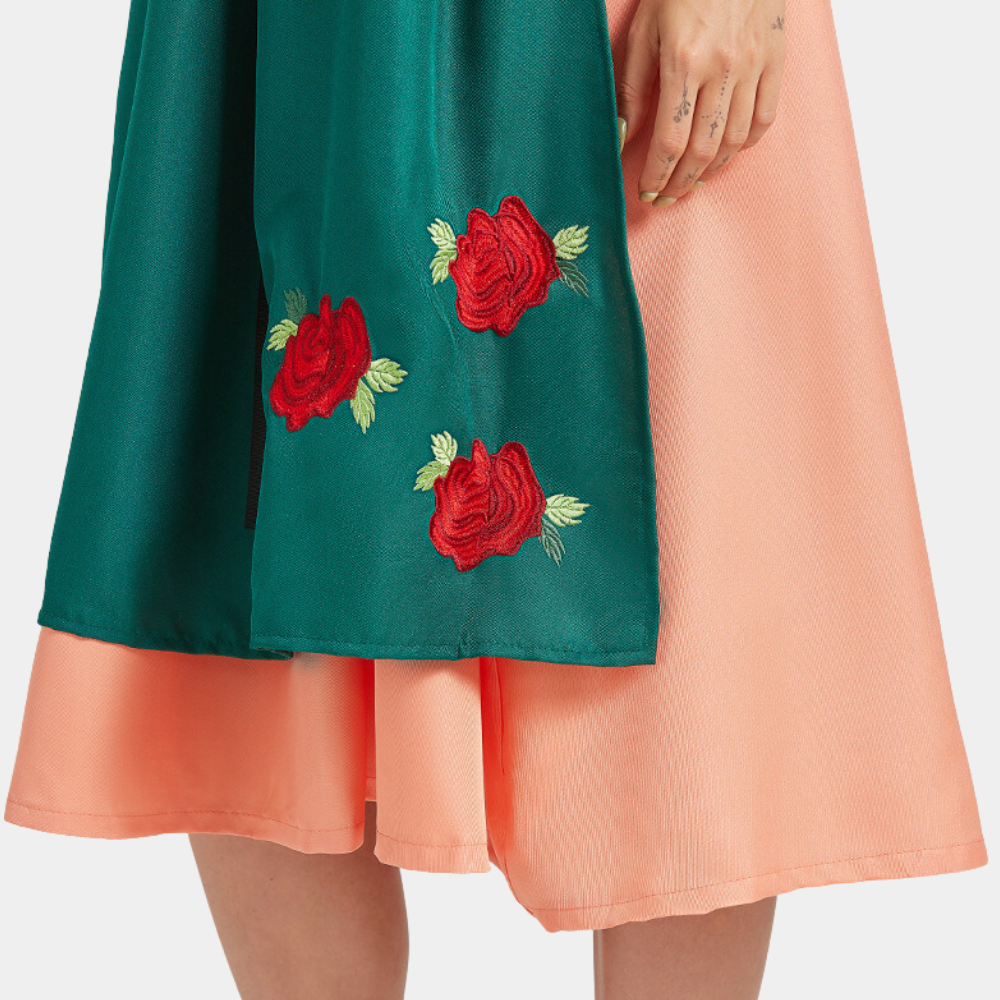 Anwen - Elegantes Oktoberfestkleid mit modernem Twist