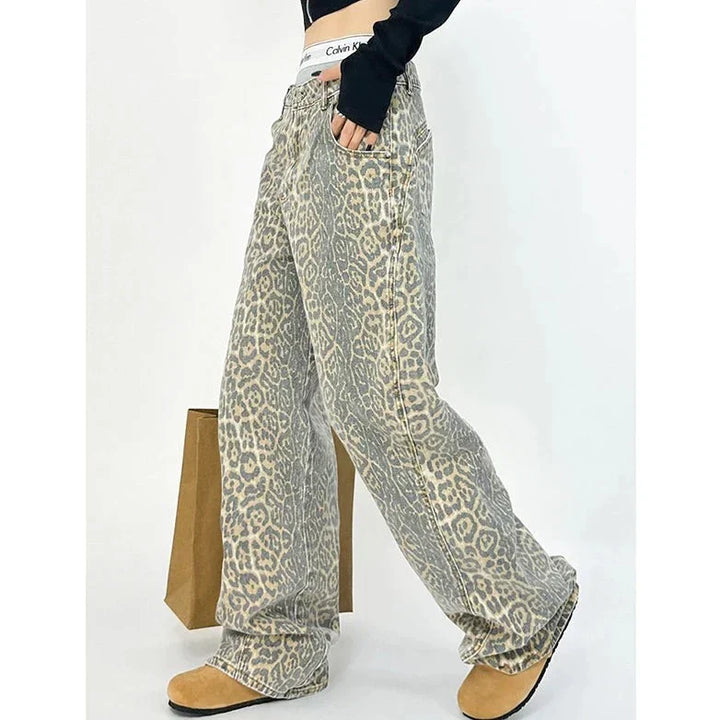 Gilda - Stylische Retro-Hose mit trendigem Leopardenprint
