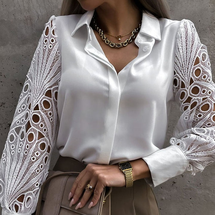 Elin - Modische und bequeme Damenbluse mit feinen Spitzendetails
