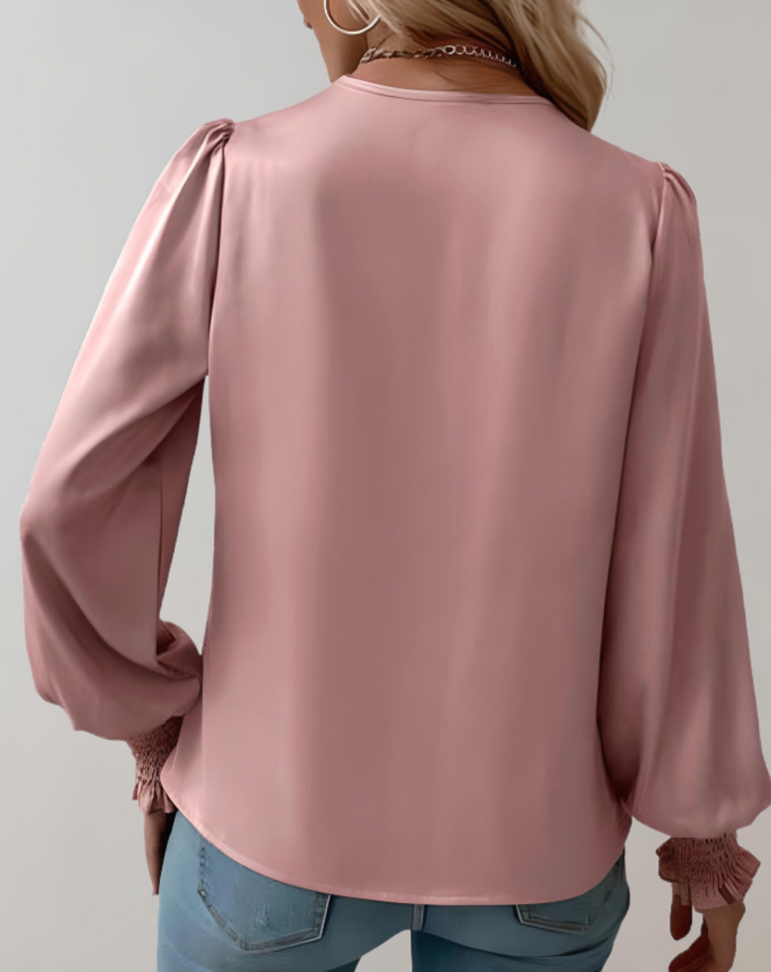 Minda - Elegante Langarmbluse mit V-Ausschnitt für Frauen im schicken Frühlingsstil